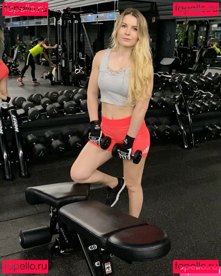 Ruzhena Bedzir Nude Onlyfans Photo 24
