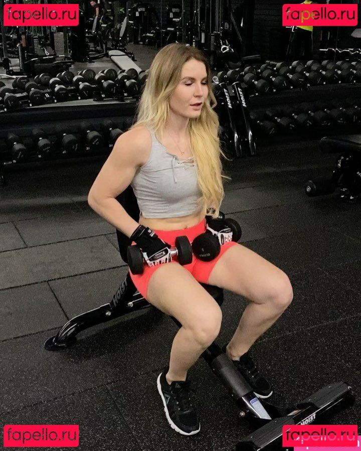 Ruzhena Bedzir Nude Onlyfans Photo 23