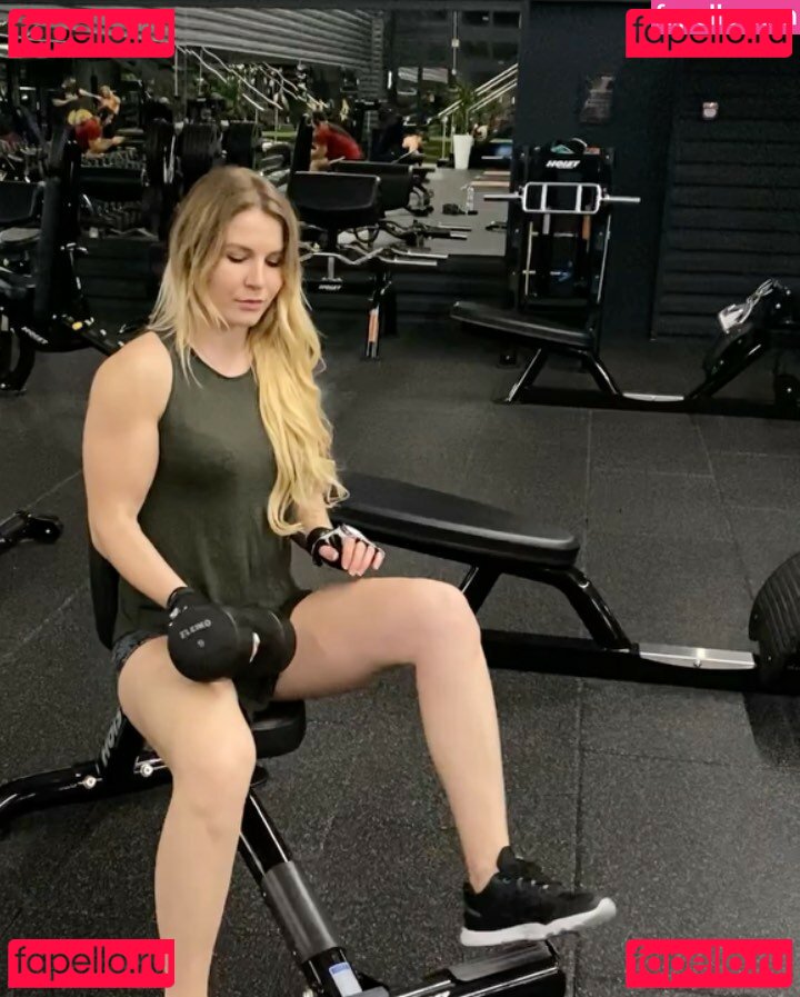 Ruzhena Bedzir Nude Onlyfans Photo 9
