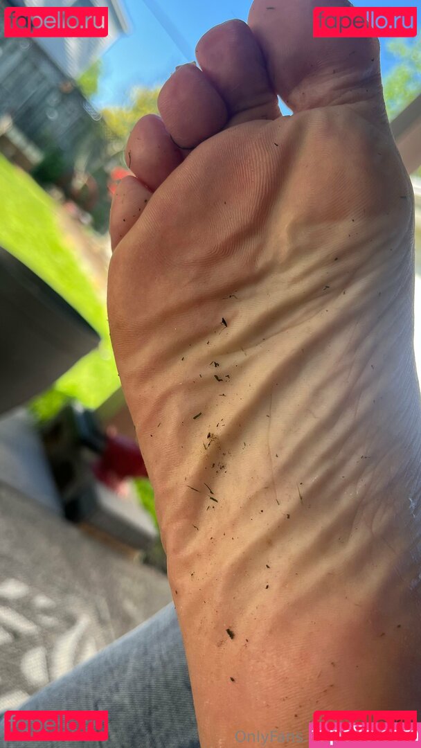 de-feeted Nude Onlyfans Photo 22