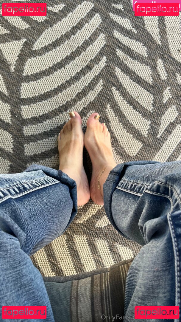 de-feeted Nude Onlyfans Photo 20