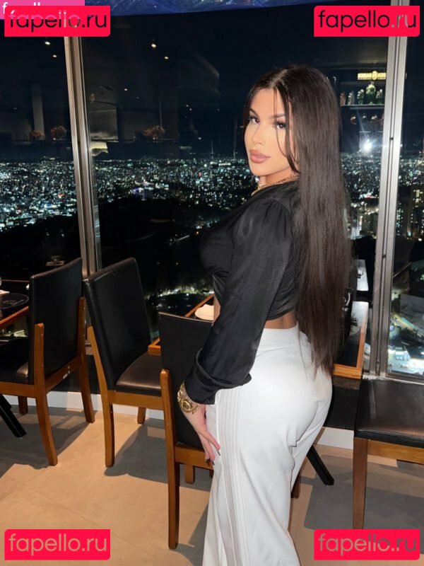 Isa Buenno Nude Onlyfans Photo 23
