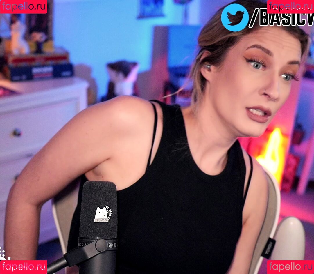 tbhlessbasic Onlyfans Photo Gallery 