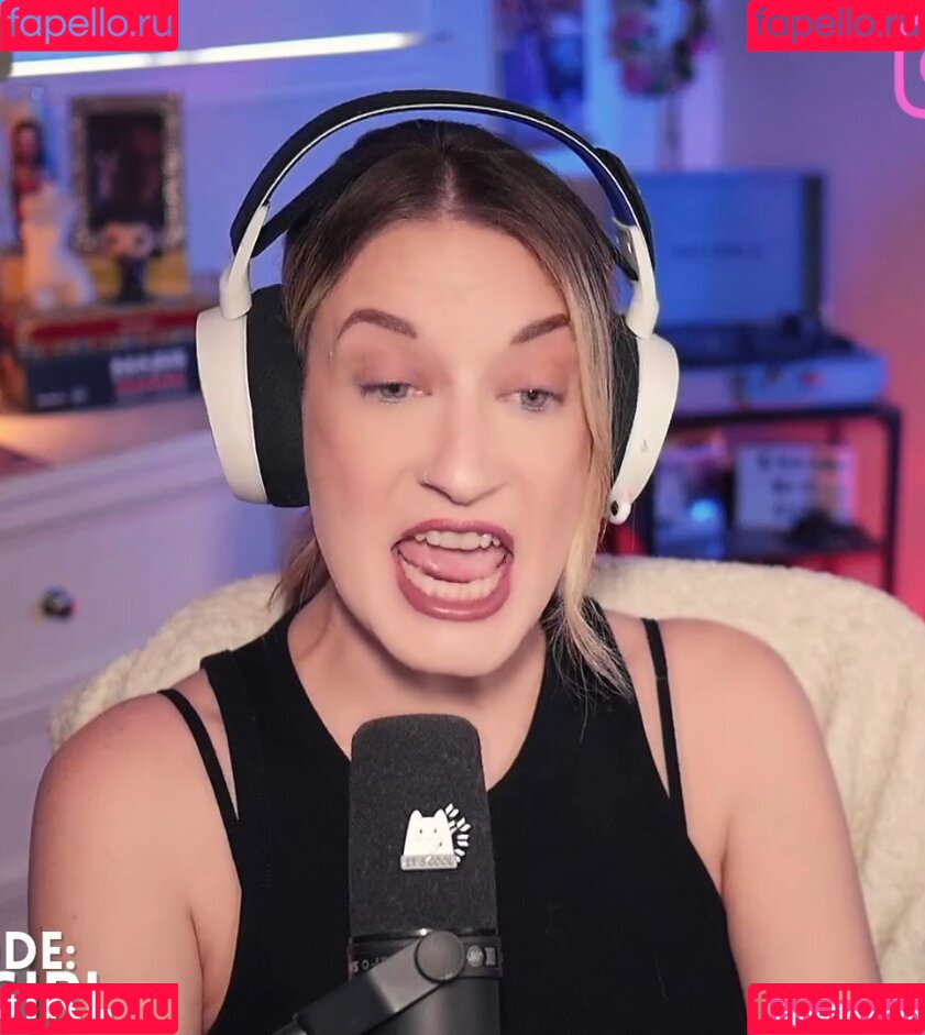 tbhlessbasic Onlyfans Photo Gallery 