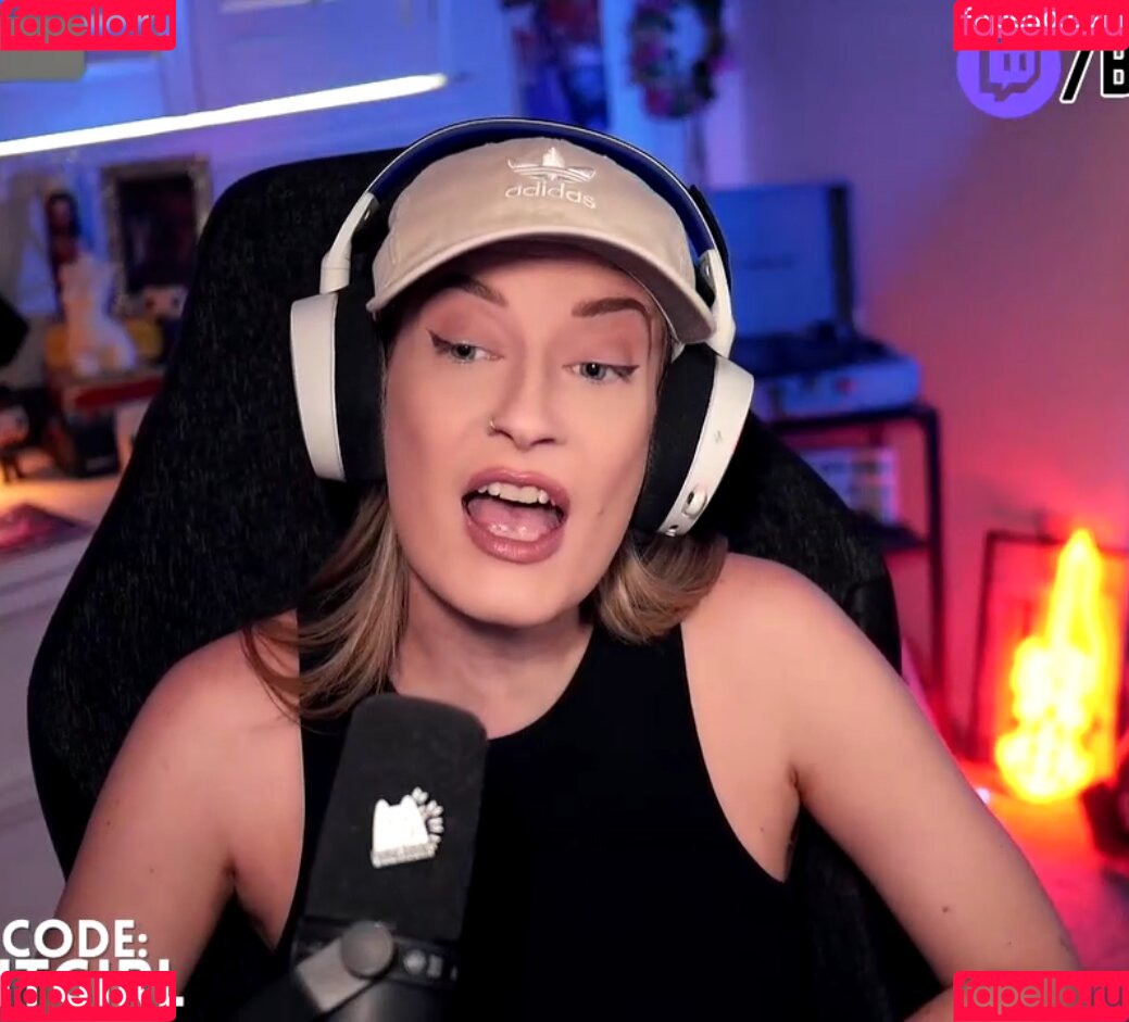 tbhlessbasic Onlyfans Photo Gallery 