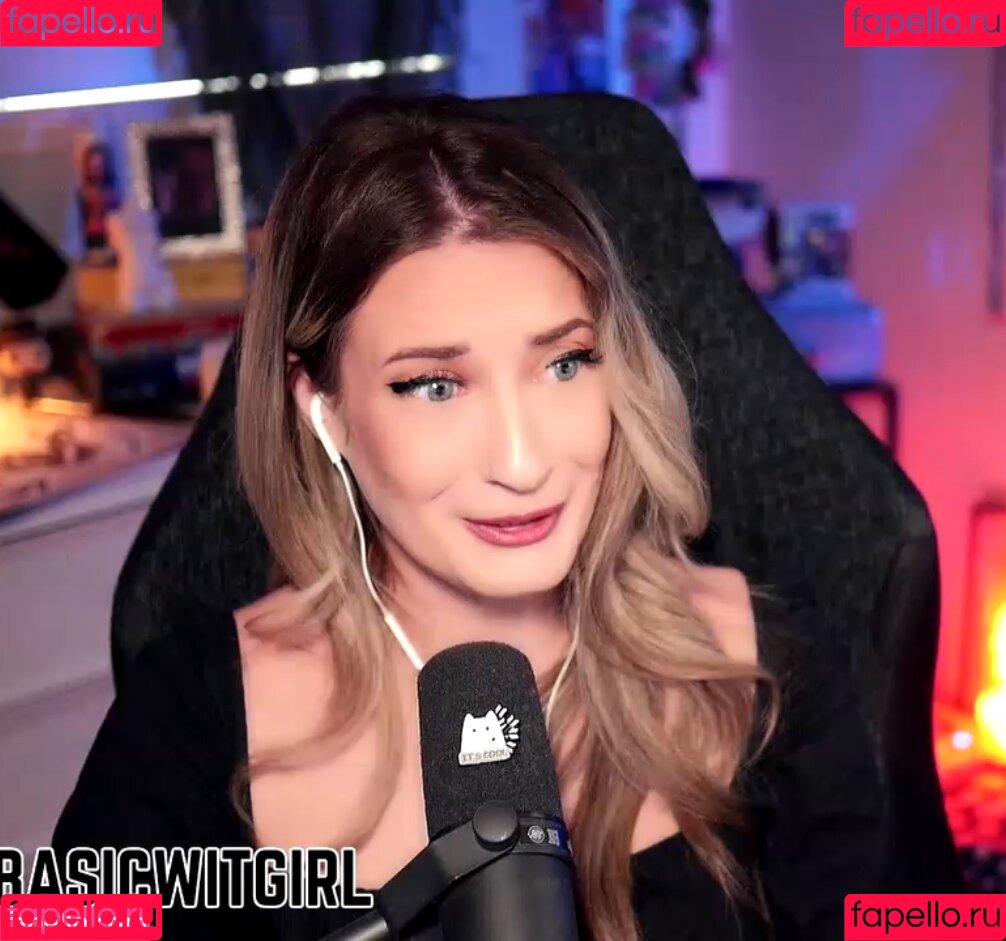 tbhlessbasic Onlyfans Photo Gallery 