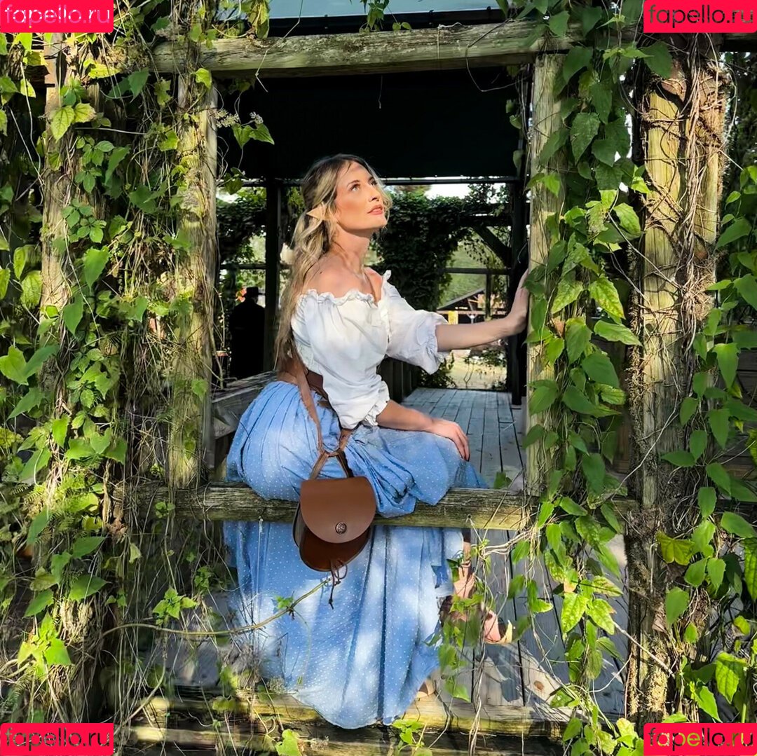 tbhlessbasic Onlyfans Photo Gallery 