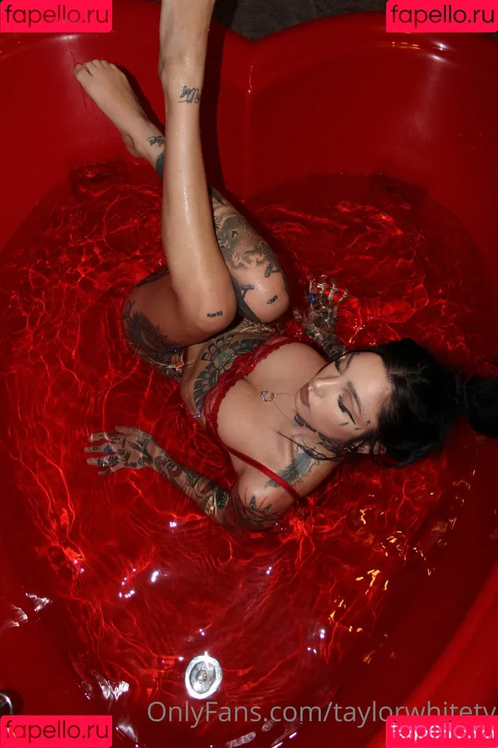 Taylor White Onlyfans Photo Gallery 