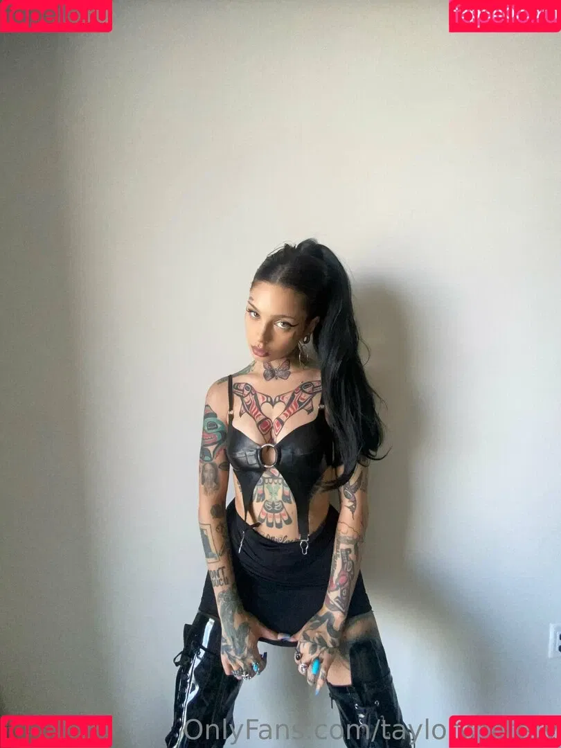 Taylor White Onlyfans Photo Gallery 