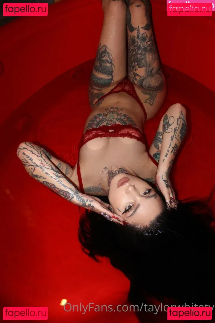 Taylor White Onlyfans Photo Gallery 