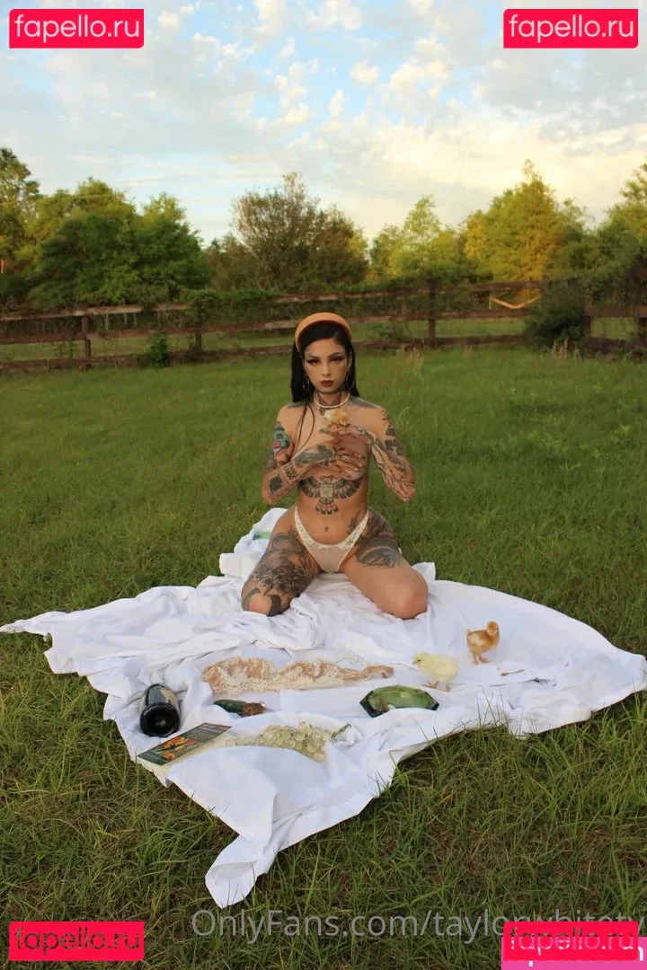 Taylor White Onlyfans Photo Gallery 