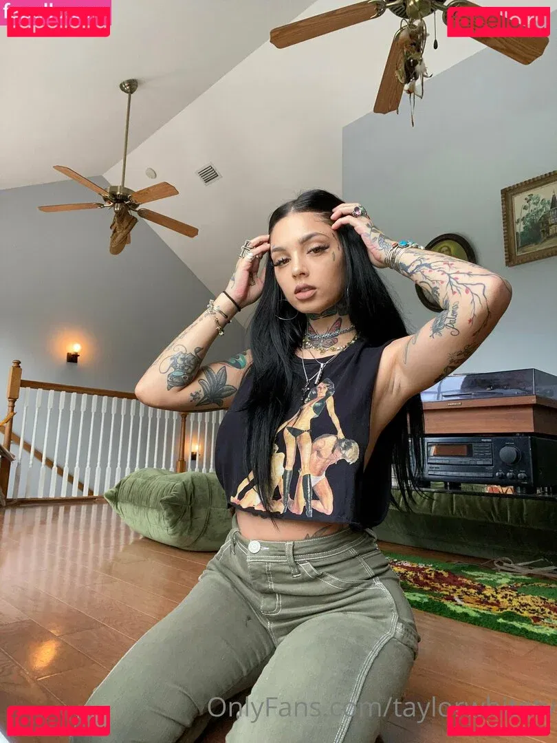 Taylor White Onlyfans Photo Gallery 