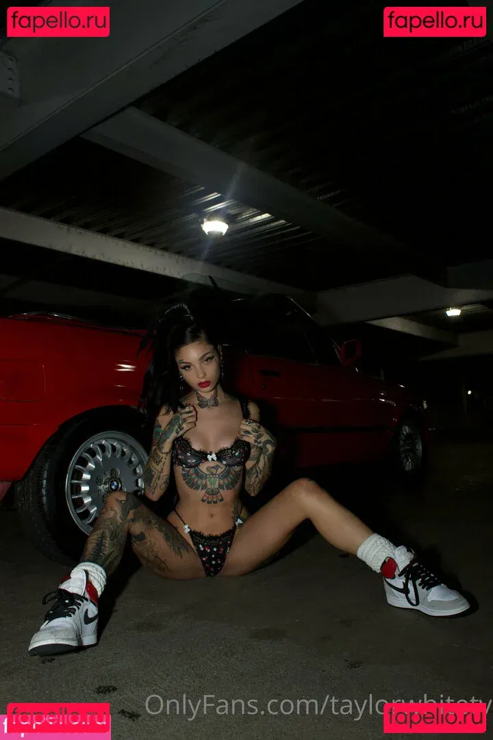 Taylor White Onlyfans Photo Gallery 