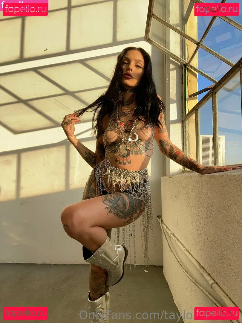 Taylor White Onlyfans Photo Gallery 