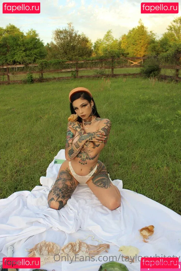 Taylor White Onlyfans Photo Gallery 