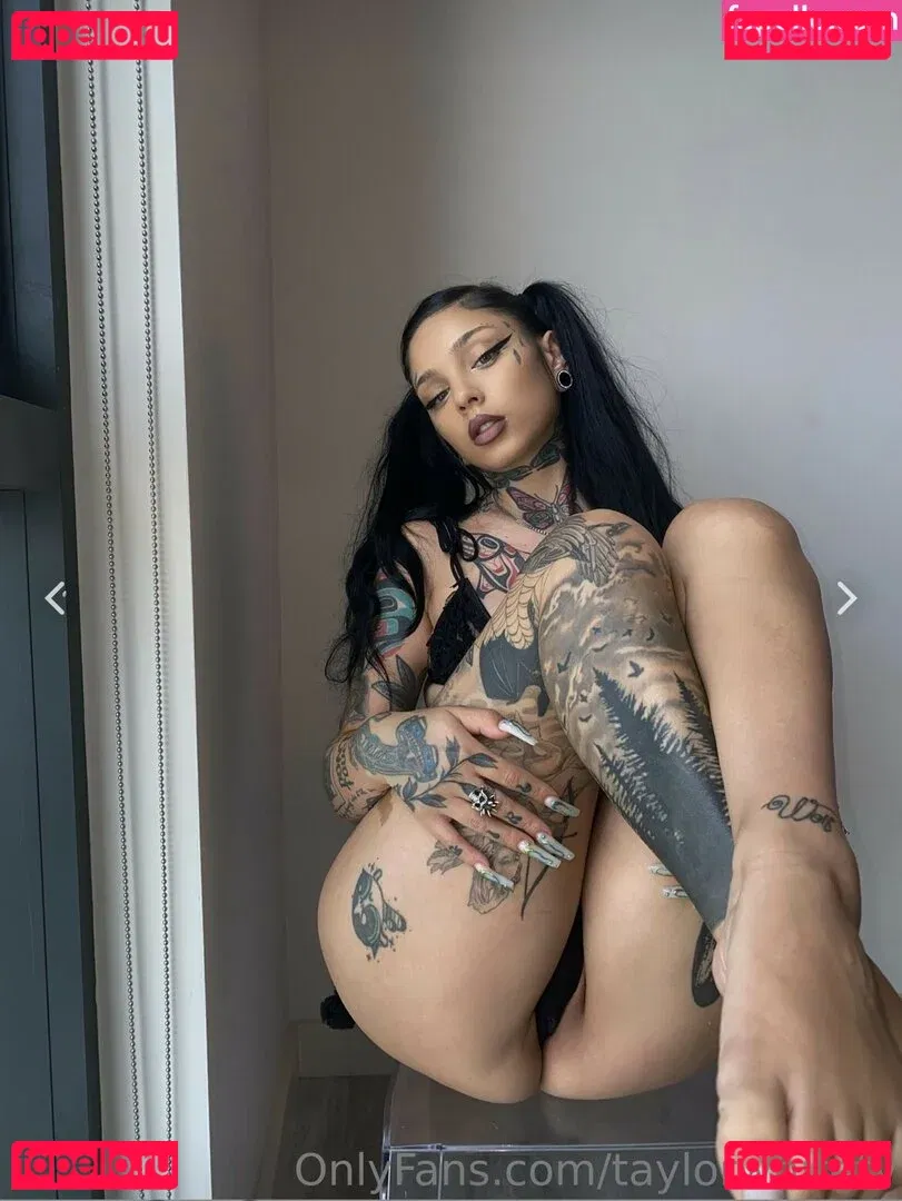 Taylor White Onlyfans Photo Gallery 