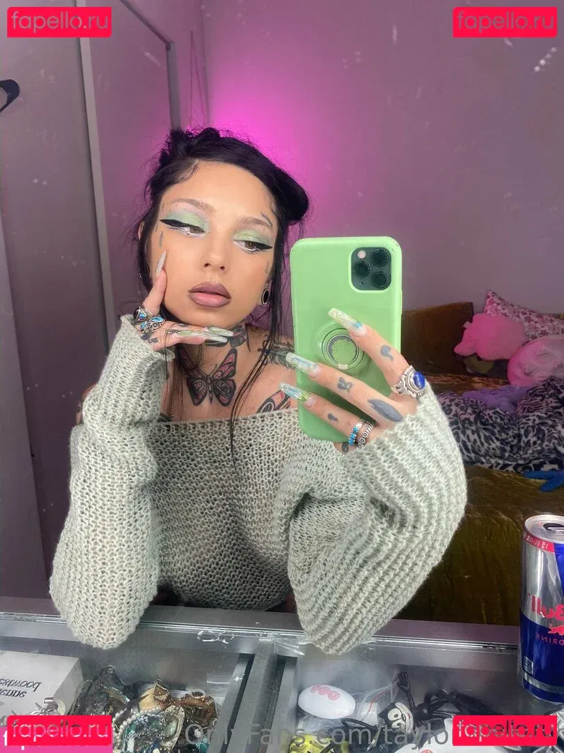 Taylor White Onlyfans Photo Gallery 