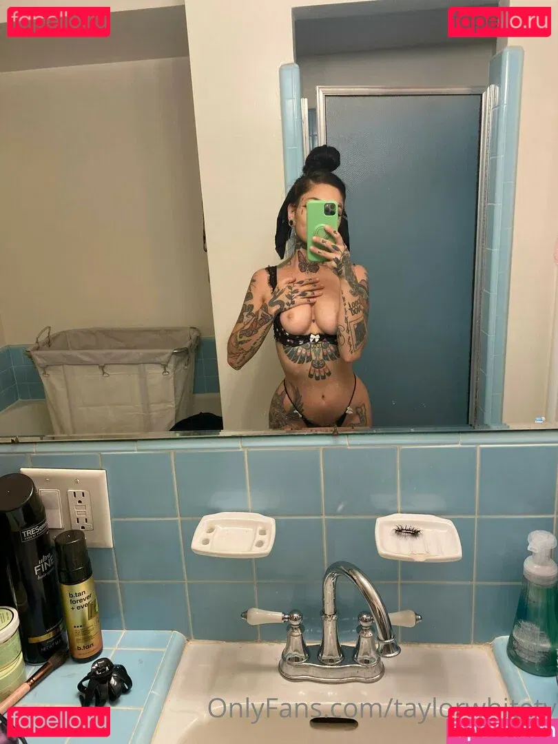 Taylor White Onlyfans Photo Gallery 