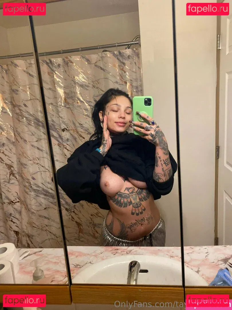 Taylor White Onlyfans Photo Gallery 