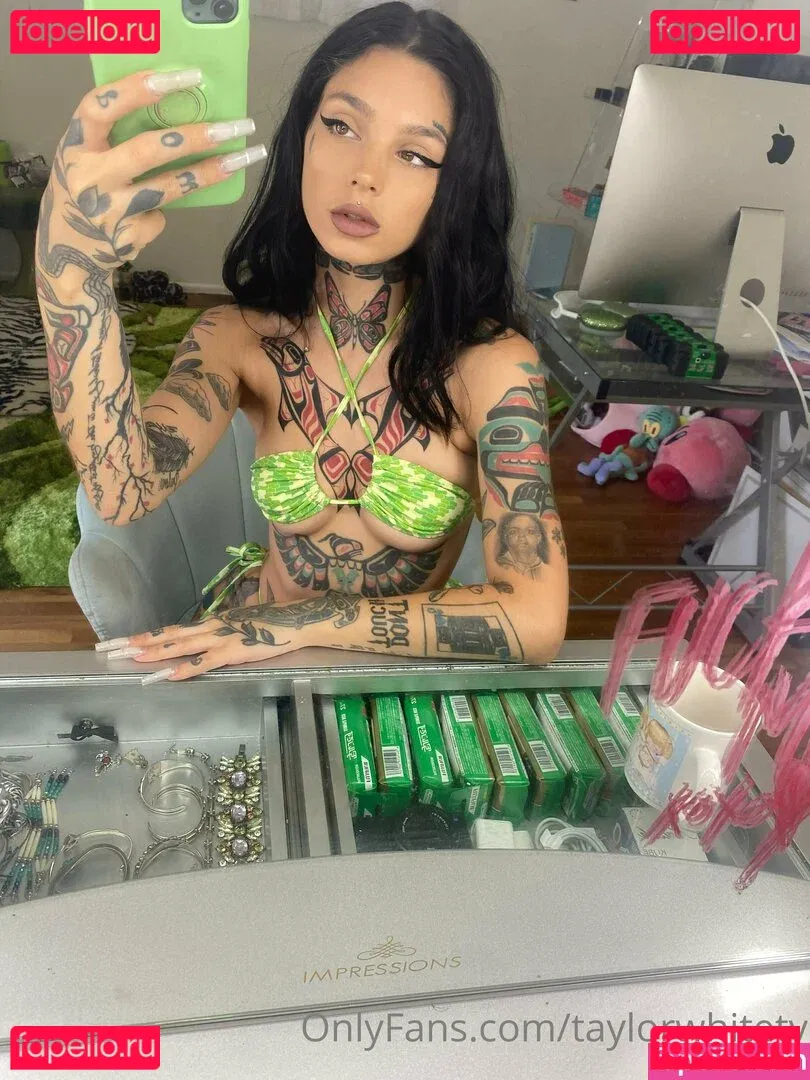 Taylor White Onlyfans Photo Gallery 