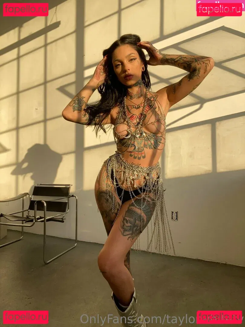 Taylor White Onlyfans Photo Gallery 