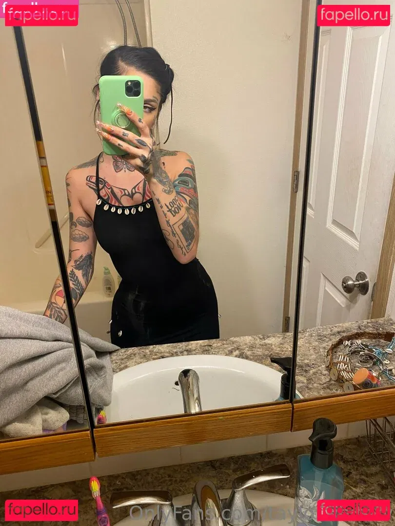 Taylor White Onlyfans Photo Gallery 