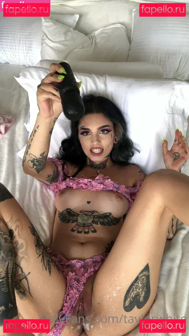 Taylor White Onlyfans Photo Gallery 