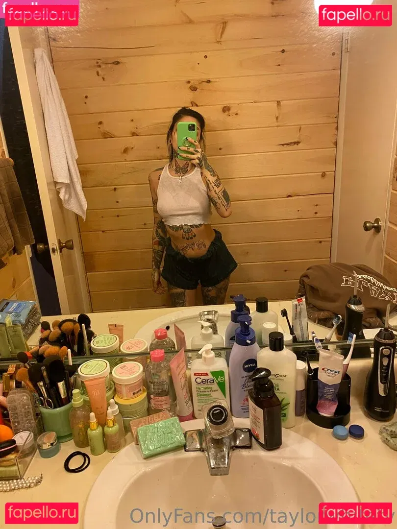 Taylor White Onlyfans Photo Gallery 