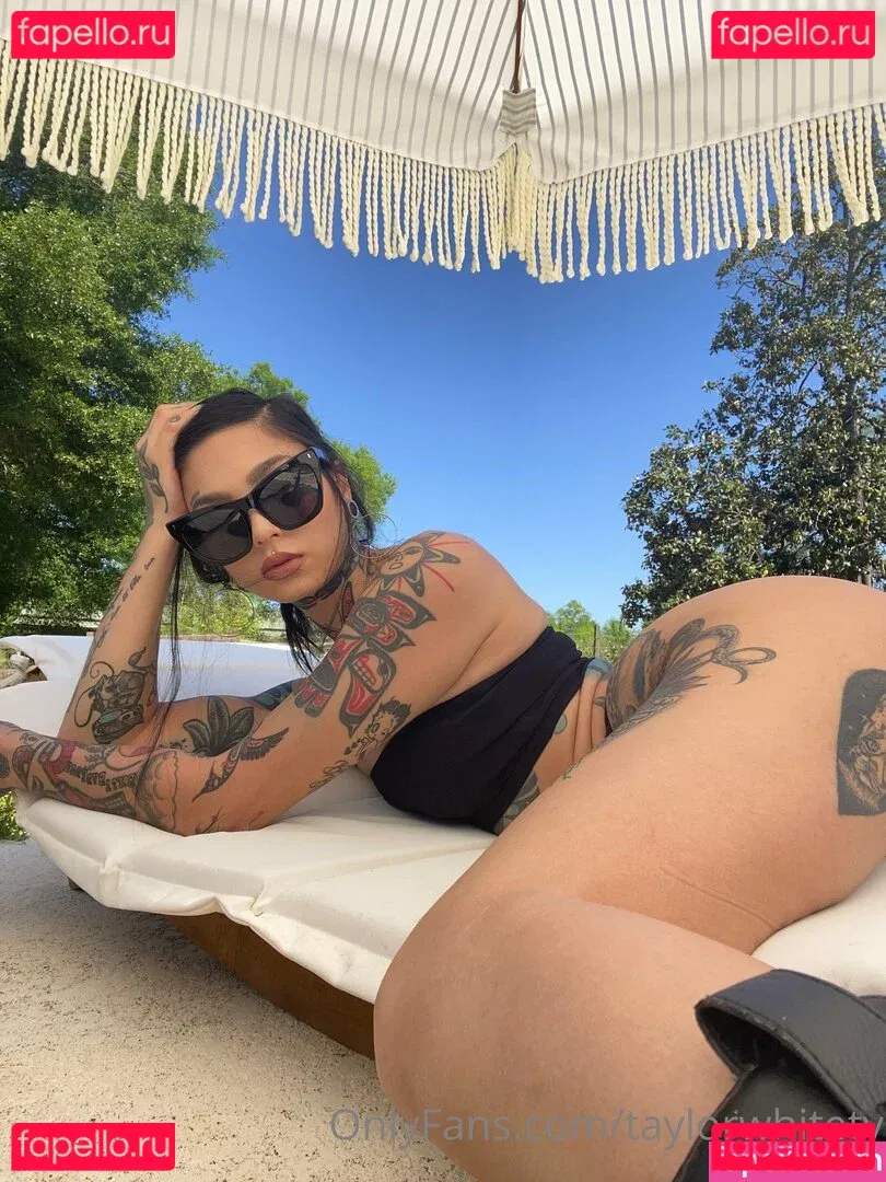 Taylor White Onlyfans Photo Gallery 