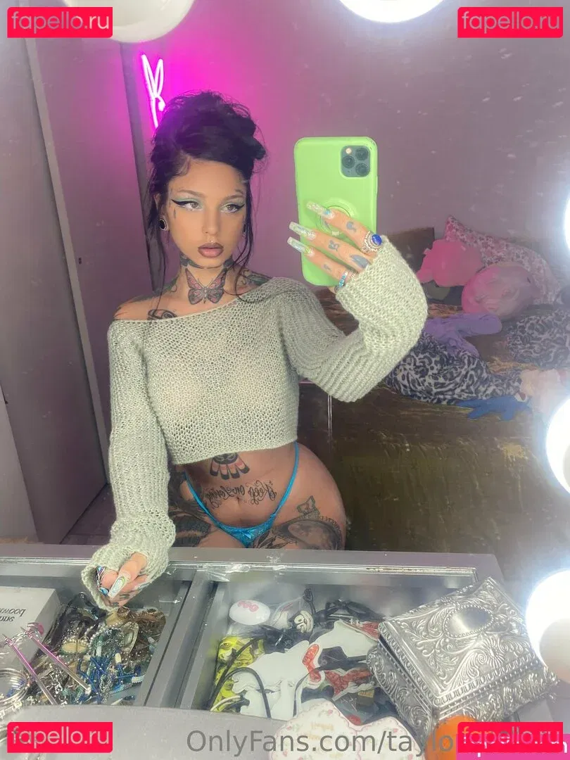 Taylor White Onlyfans Photo Gallery 