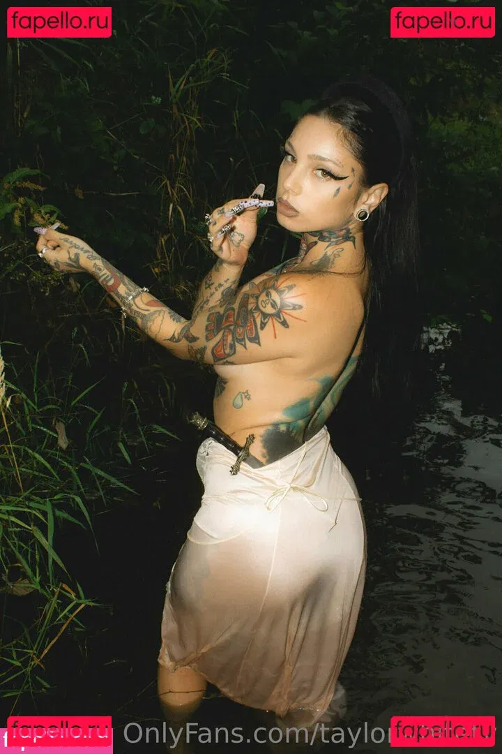 Taylor White Onlyfans Photo Gallery 