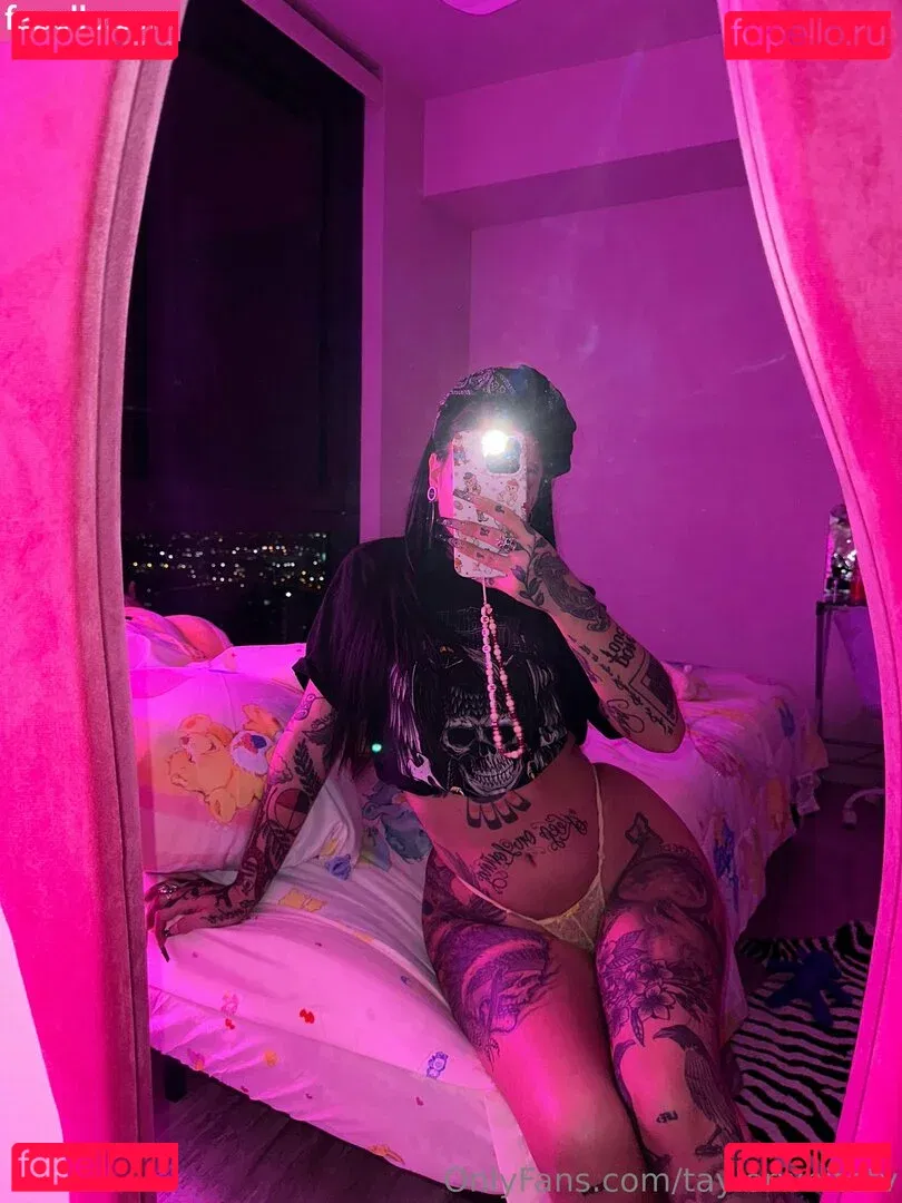 Taylor White Onlyfans Photo Gallery 