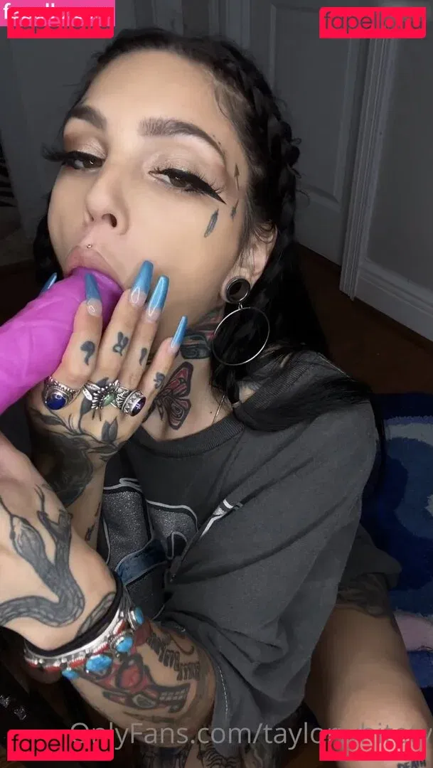 Taylor White Onlyfans Photo Gallery 