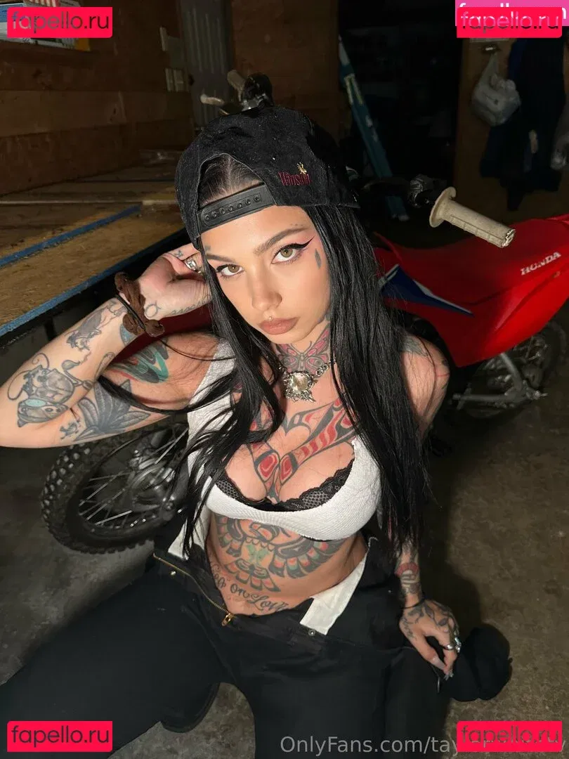 Taylor White Onlyfans Photo Gallery 