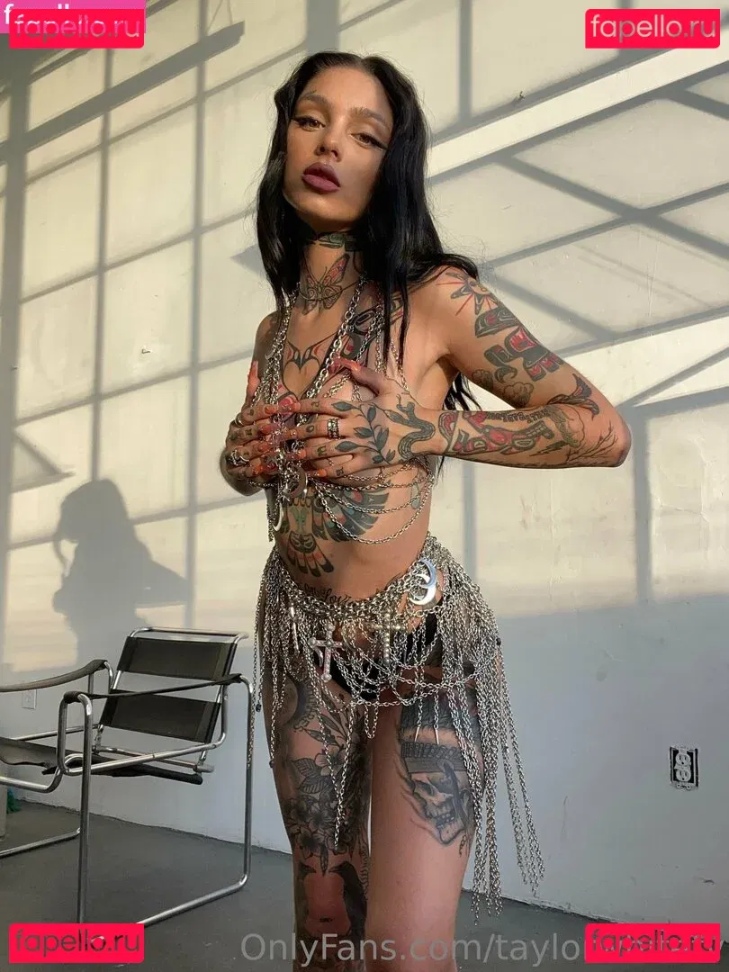 Taylor White Onlyfans Photo Gallery 