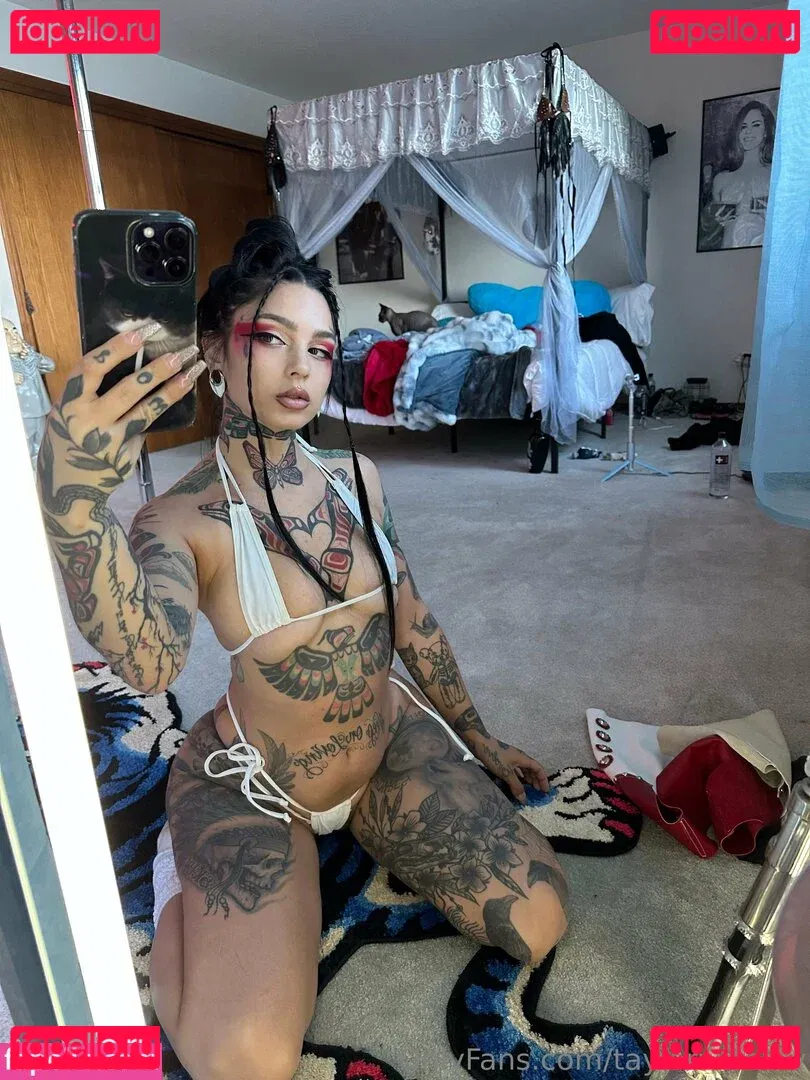 Taylor White Onlyfans Photo Gallery 