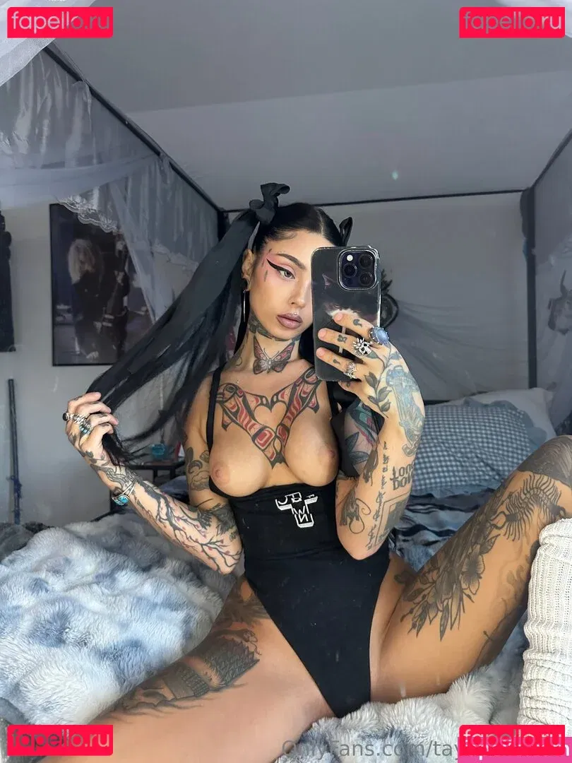 Taylor White Onlyfans Photo Gallery 