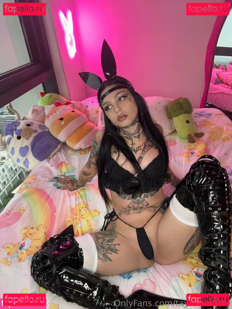 Taylor White Onlyfans Photo Gallery 