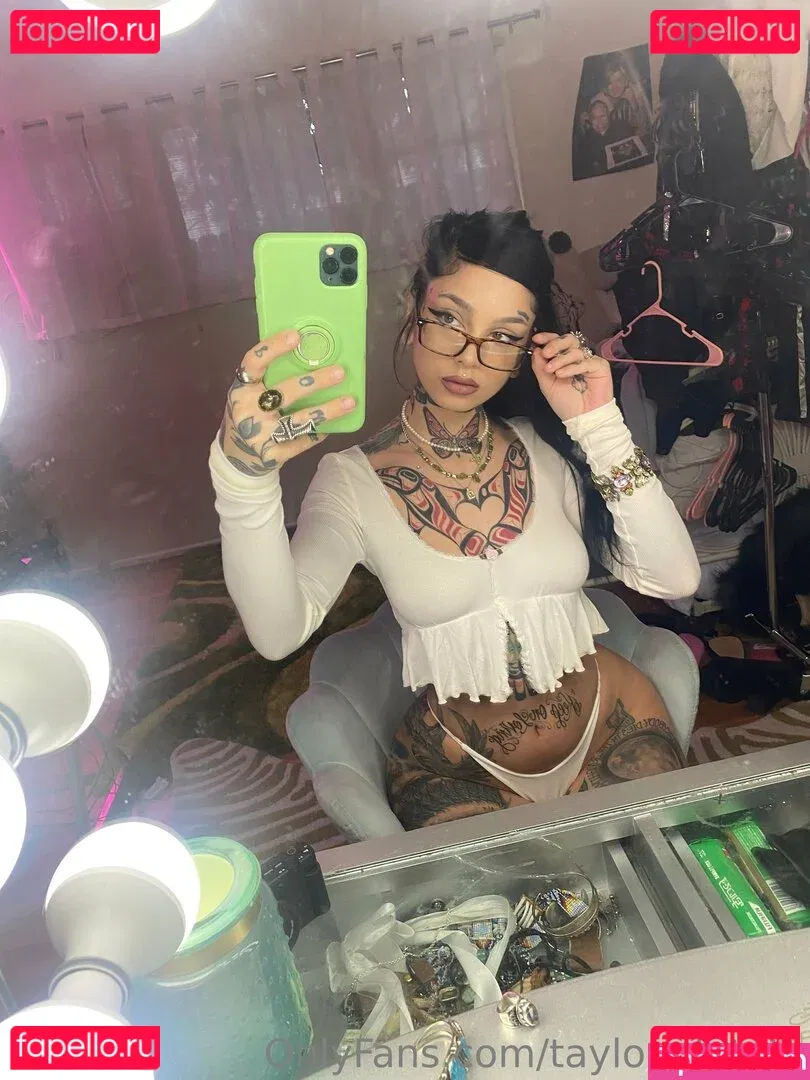 Taylor White Onlyfans Photo Gallery 