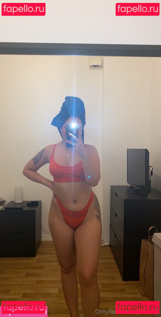 julias06 Nude Onlyfans Photo 17
