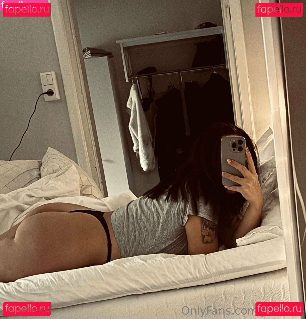 julias06 Nude Onlyfans Photo 9