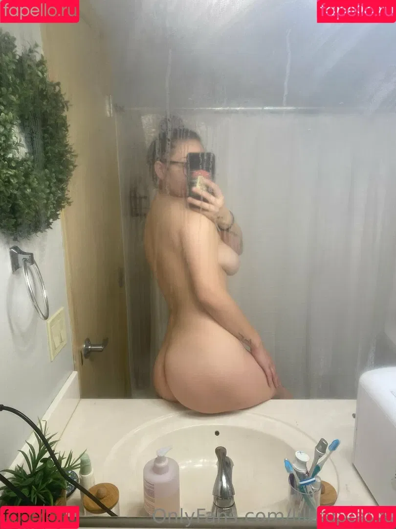 lilbabyams Onlyfans Photo Gallery 