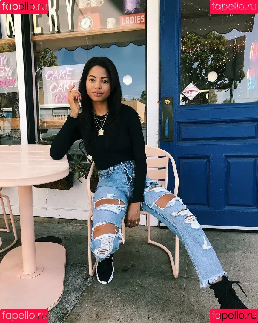 Camille Hyde Onlyfans Photo Gallery 