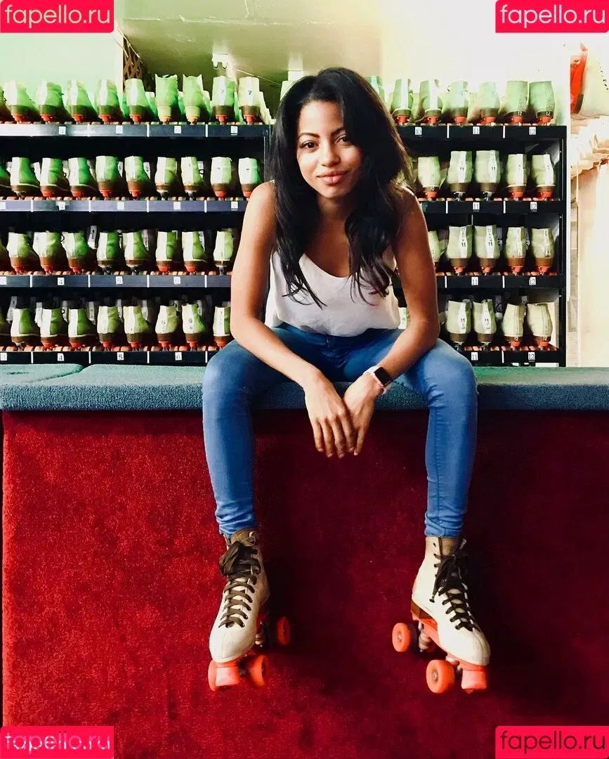 Camille Hyde Onlyfans Photo Gallery 