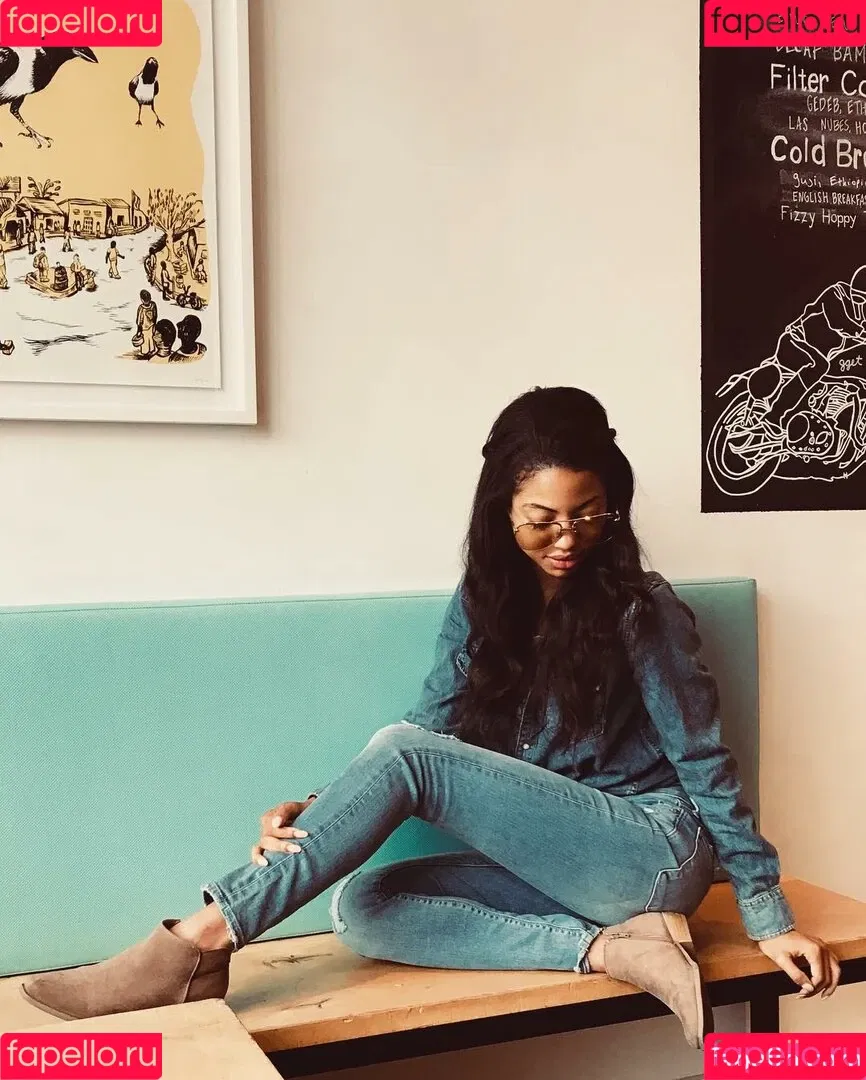 Camille Hyde Onlyfans Photo Gallery 