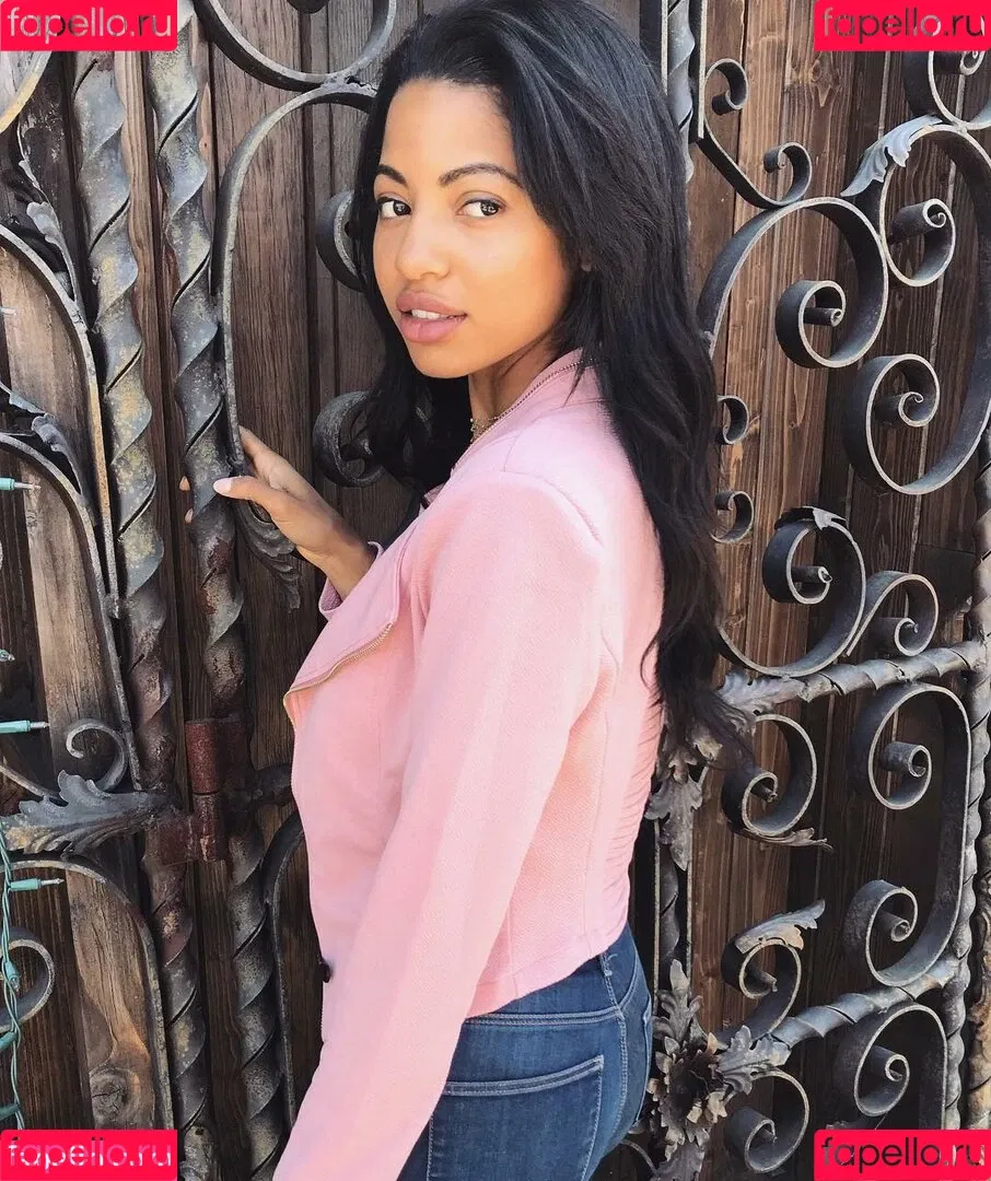 Camille Hyde Onlyfans Photo Gallery 