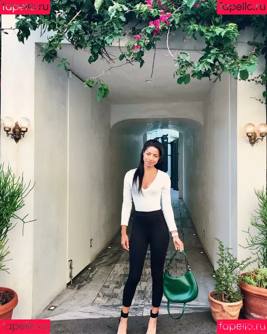 Camille Hyde Onlyfans Photo Gallery 