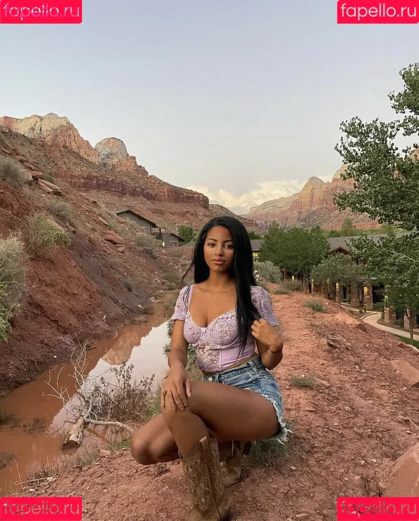 Camille Hyde Onlyfans Photo Gallery 