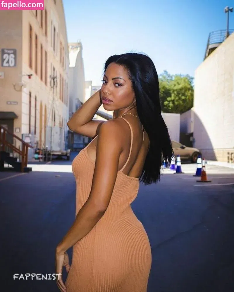 Camille Hyde Onlyfans Photo Gallery 