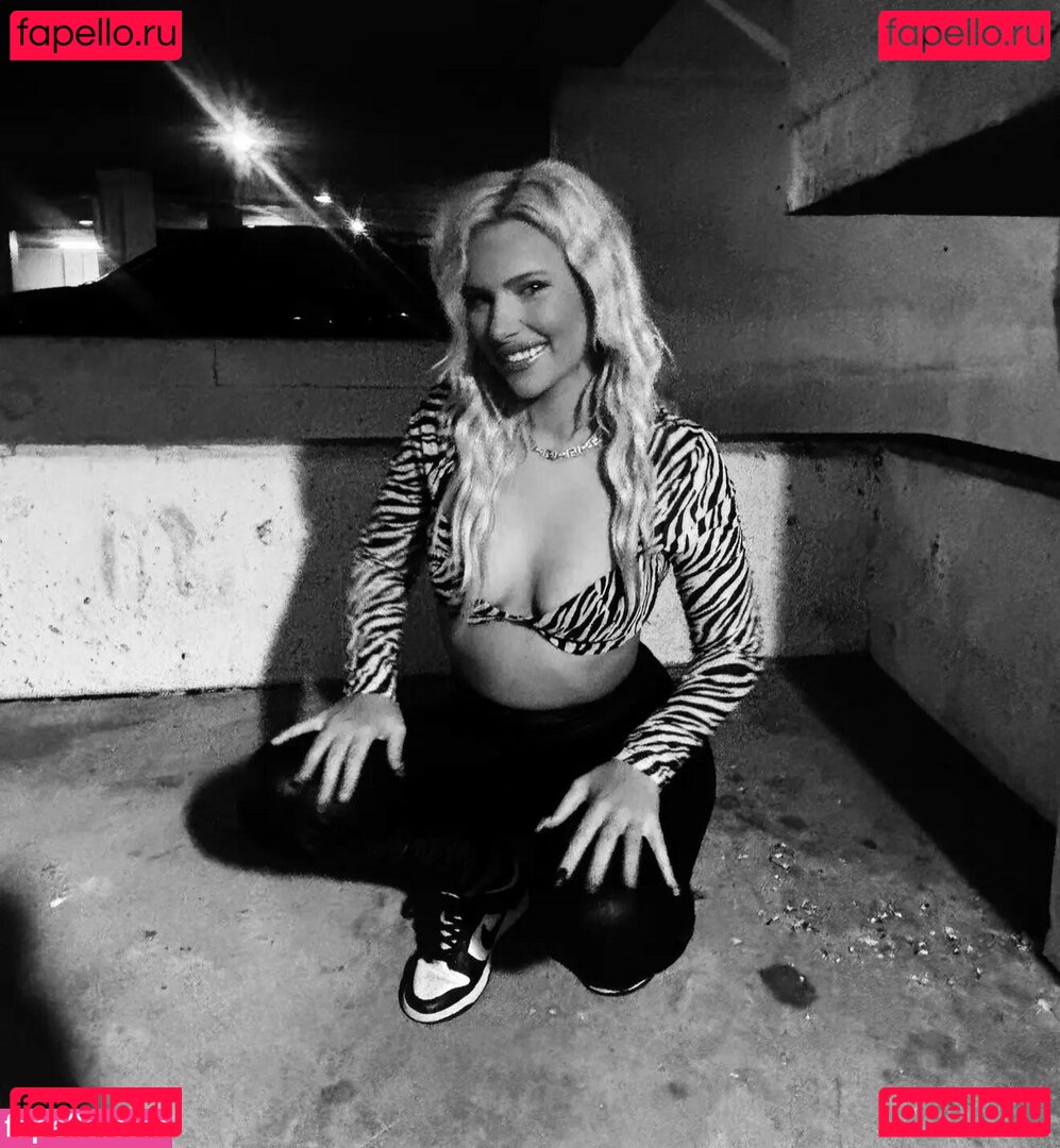 Montana Harrell Nude Onlyfans Photo 8